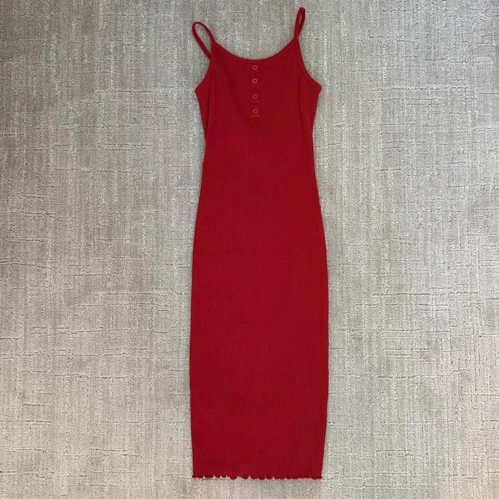 Elegant Red Sleeveless Dress